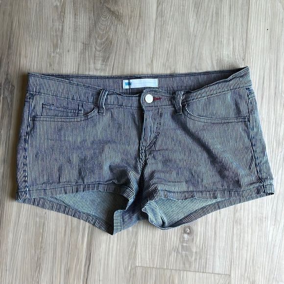 Levi’s Striped Jean Shorts Size 11 Waist 30 - Picture 1 of 4